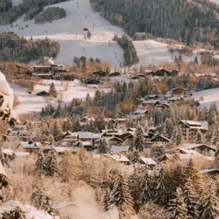 아파트 Panoramic View, Pool, Village & Slopes